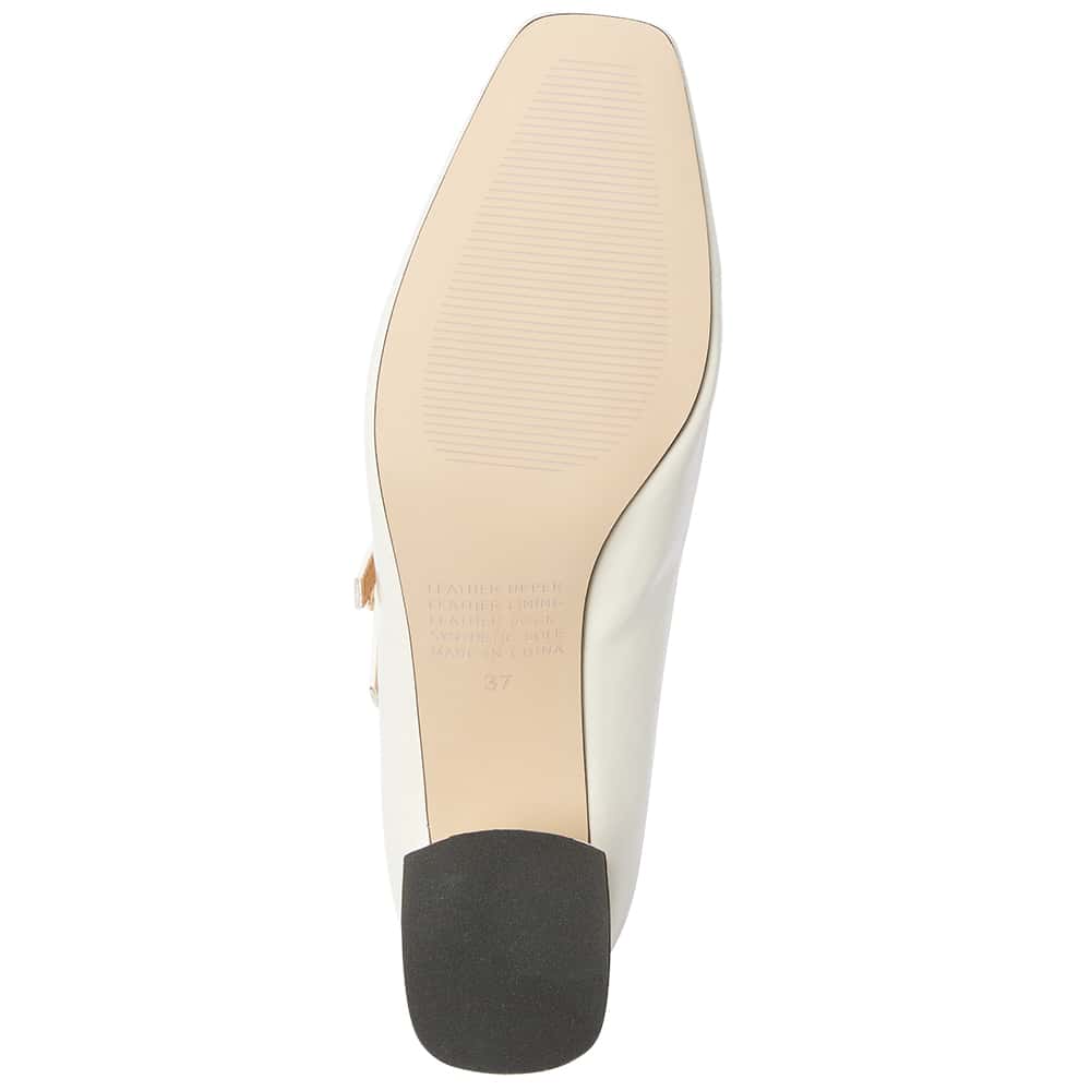 Pisa Heel in Ivory Patent