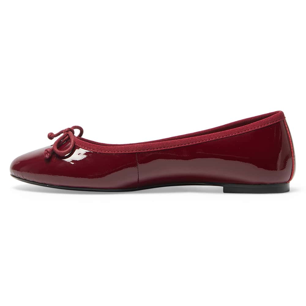 Fonteyn Flat in Wine Leather