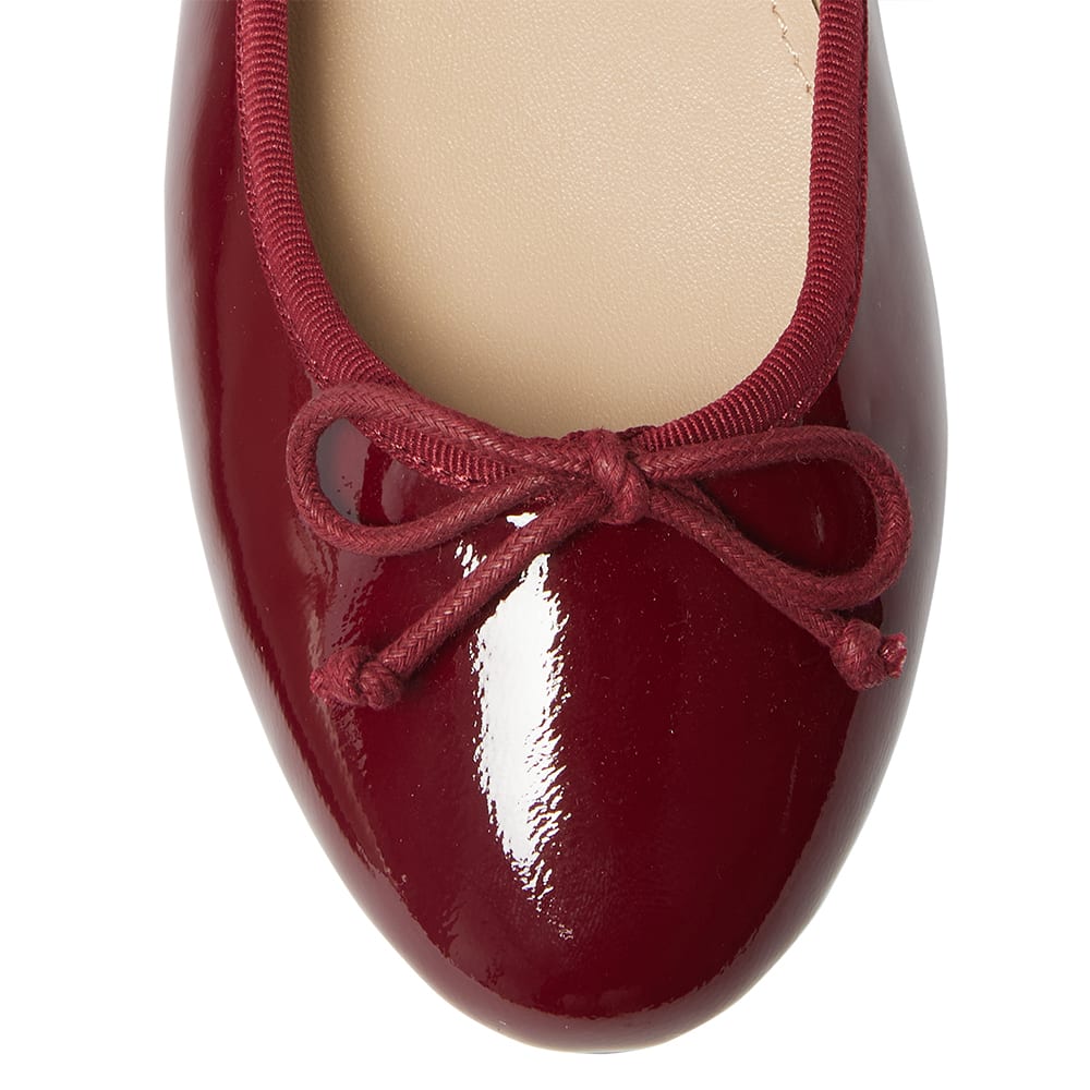 Fonteyn Flat in Wine Leather