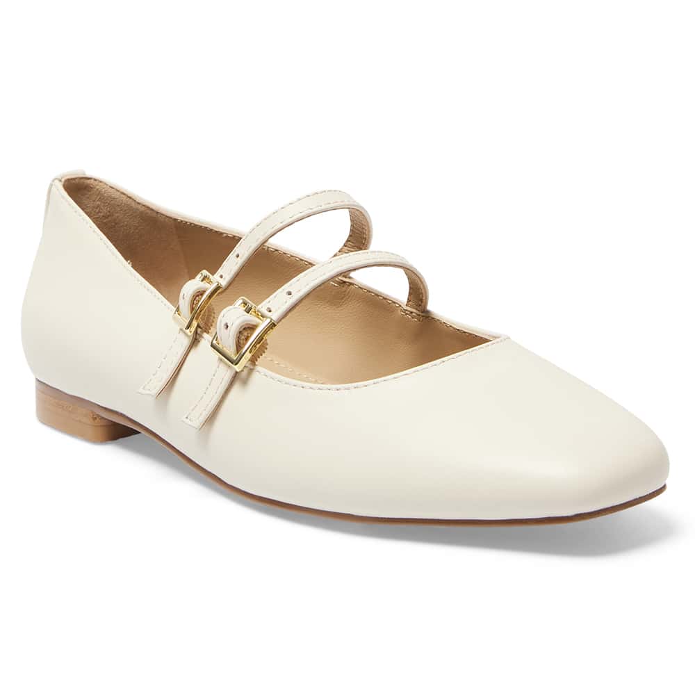 Freda Flat in Ivory Leather