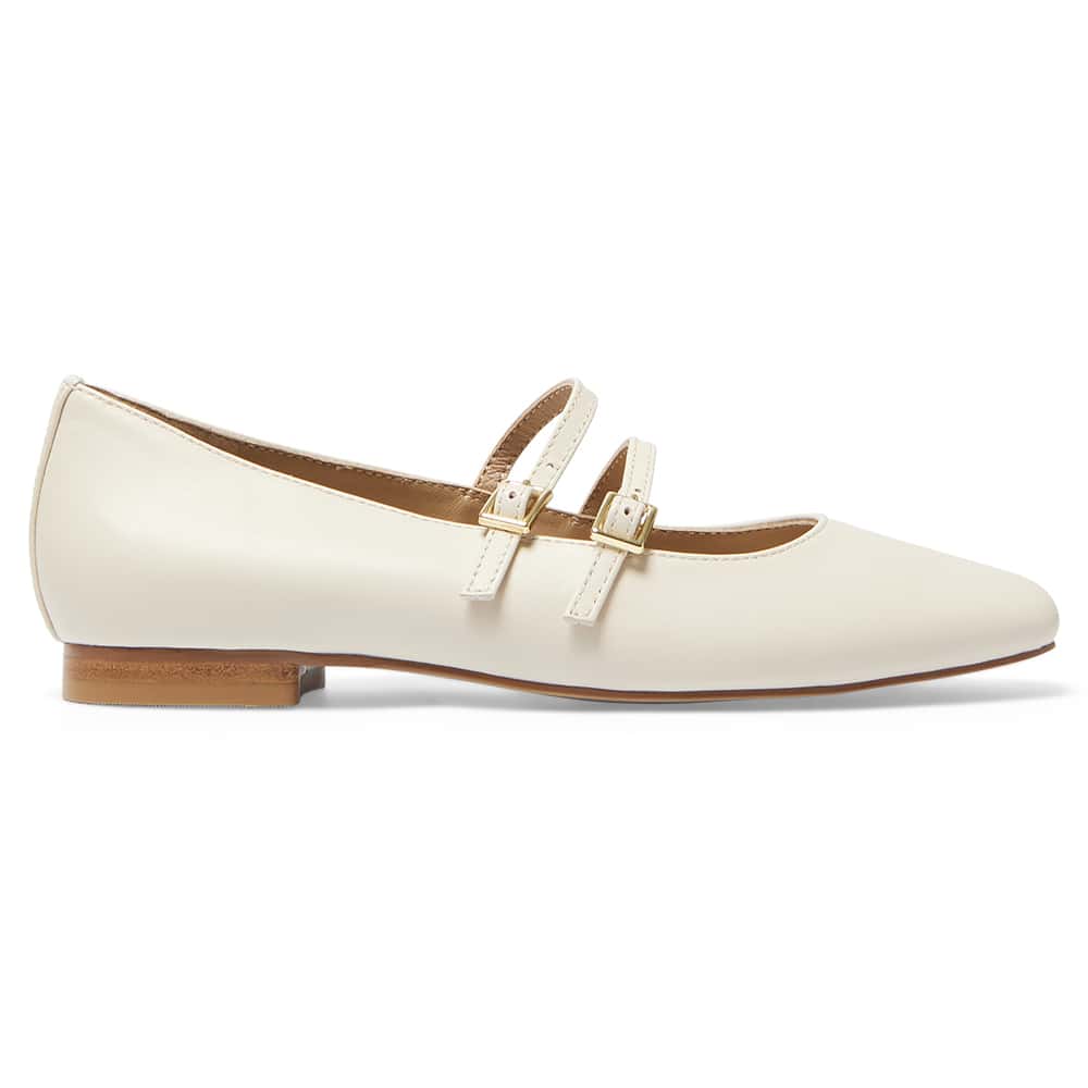 Freda Flat in Ivory Leather