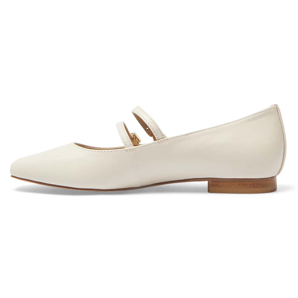 Freda Flat in Ivory Leather