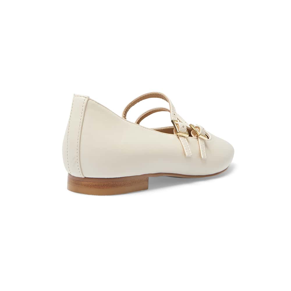 Freda Flat in Ivory Leather