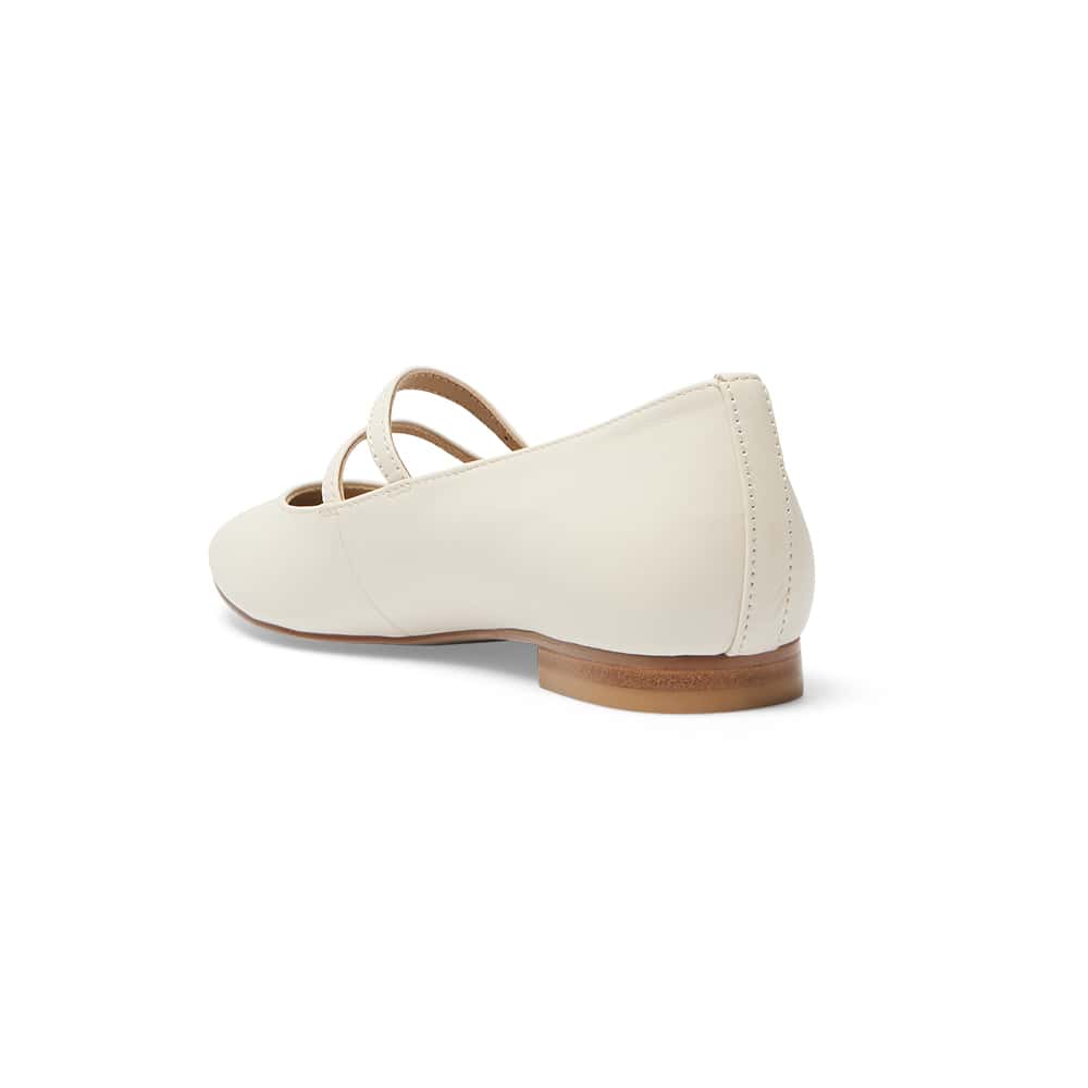 Freda Flat in Ivory Leather