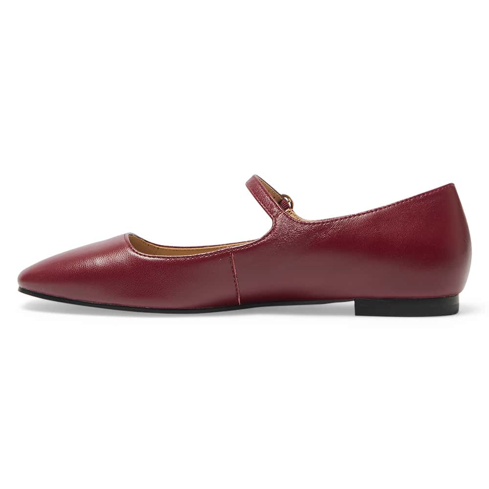 Tottie Flat in Wine Glove Leather