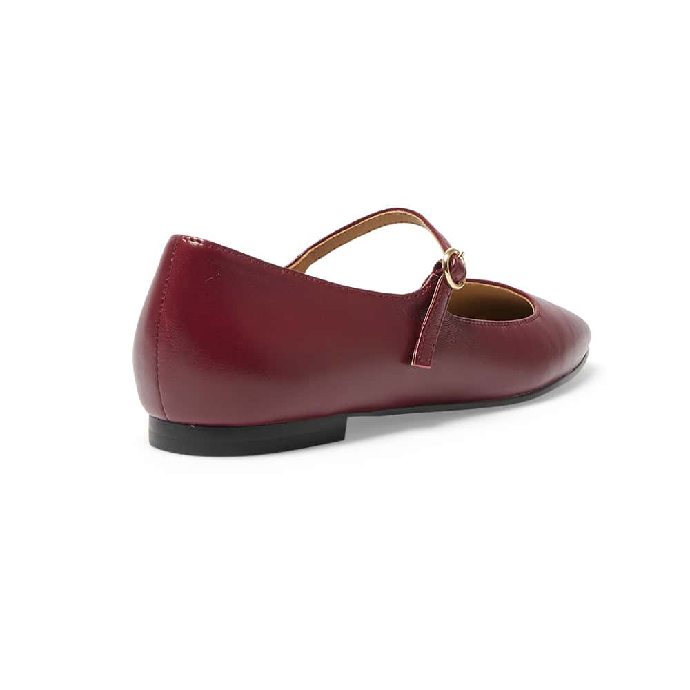 Tottie Flat in Wine Glove Leather