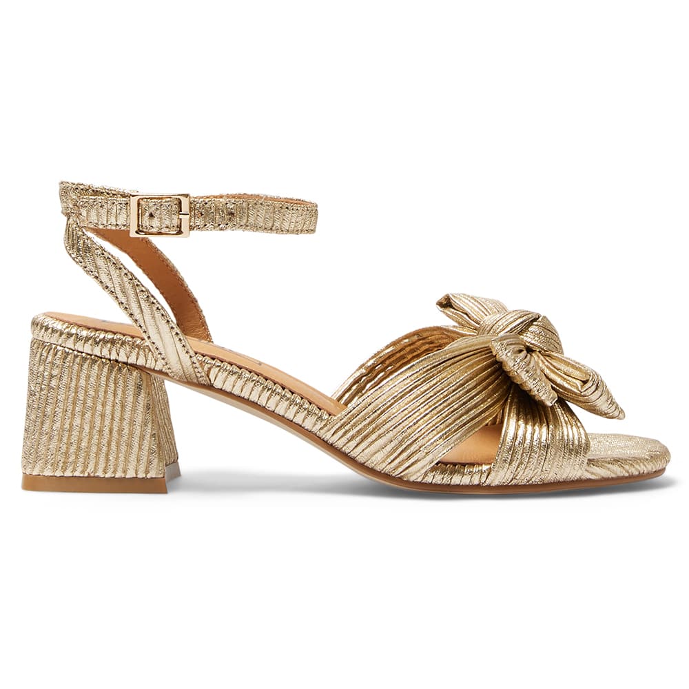 Tiara Heel in Gold Pleat