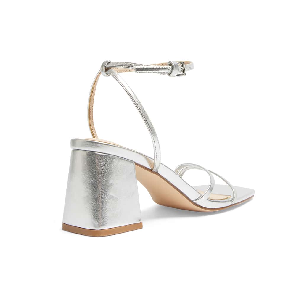 Shay Heel in Silver Metallic