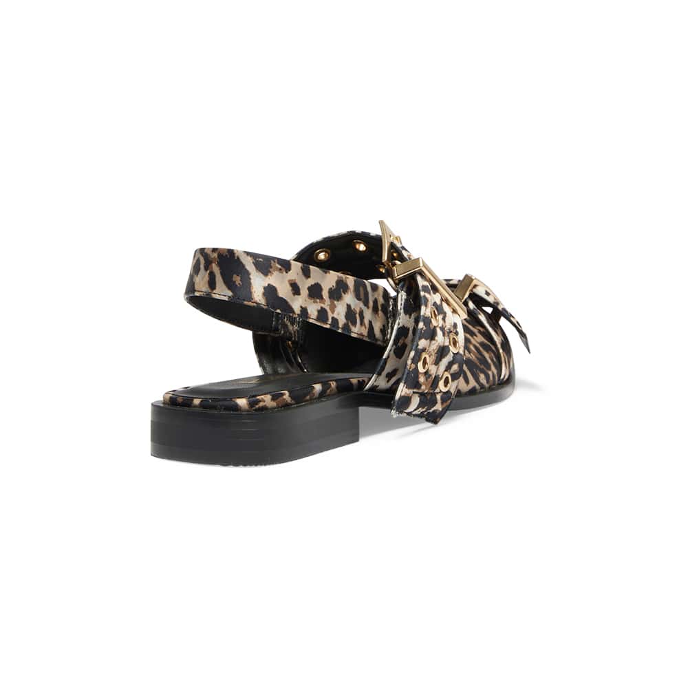 Suzie Flat in Animal Fabric