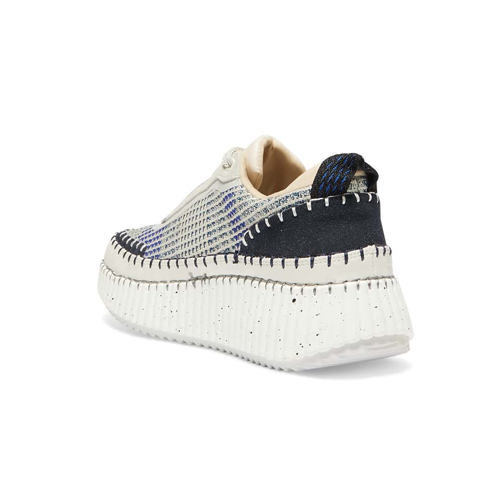 Vivid Sneaker in Navy