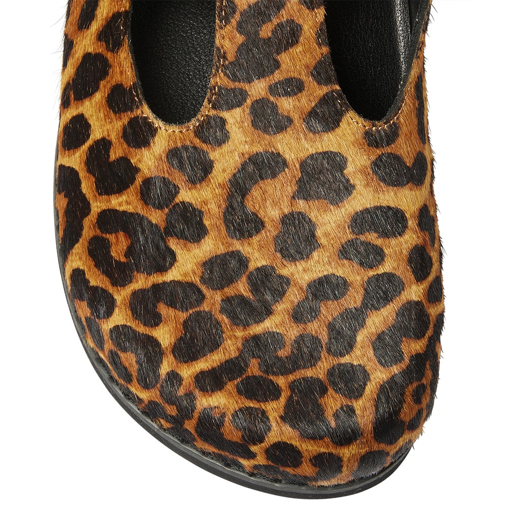 Farah Flat in Animal Leather