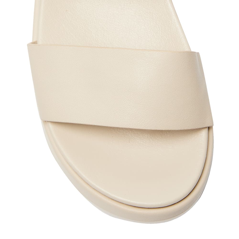 Felix Sandal in Beige Smooth