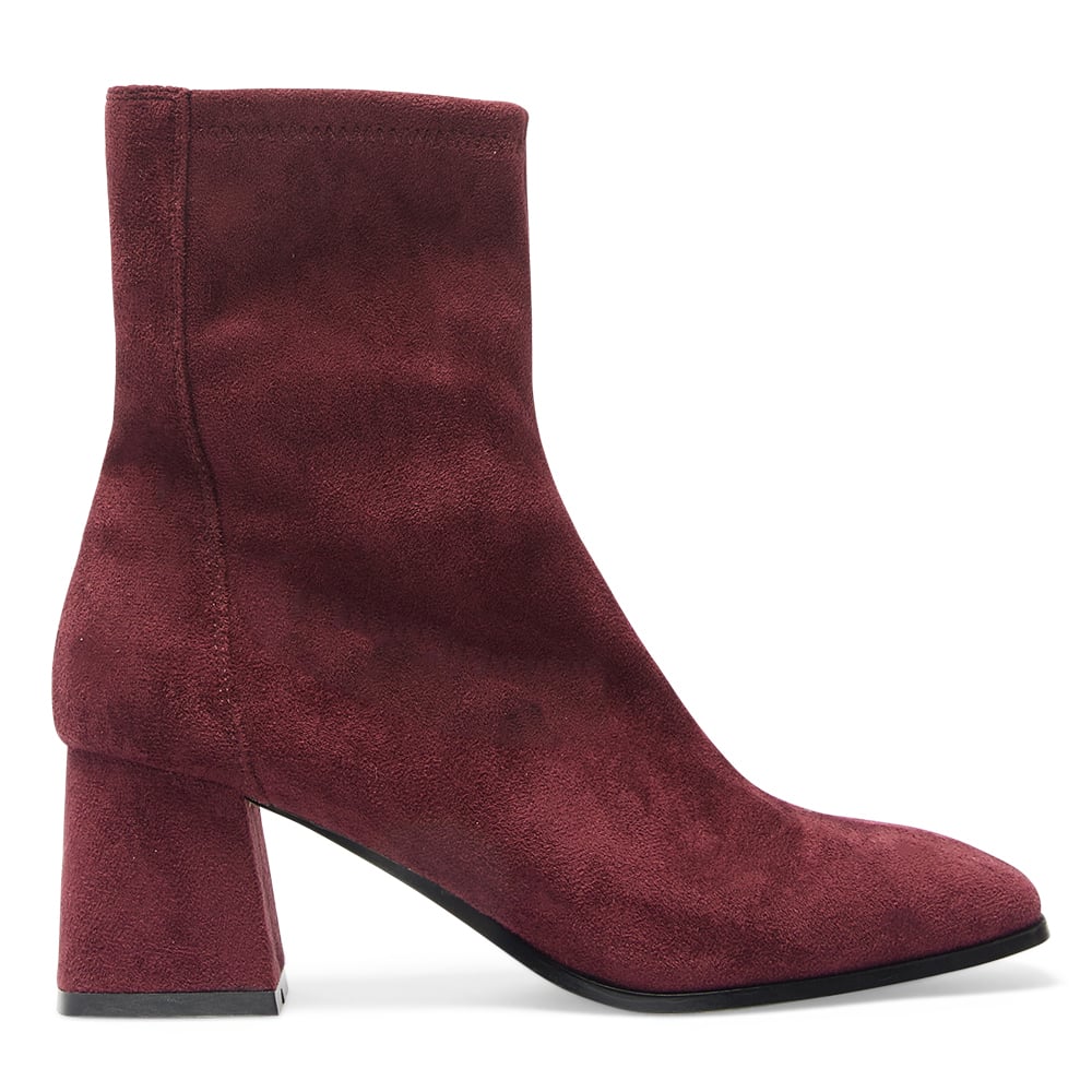 Hampton Boot in Wine Suede Stretch Suede