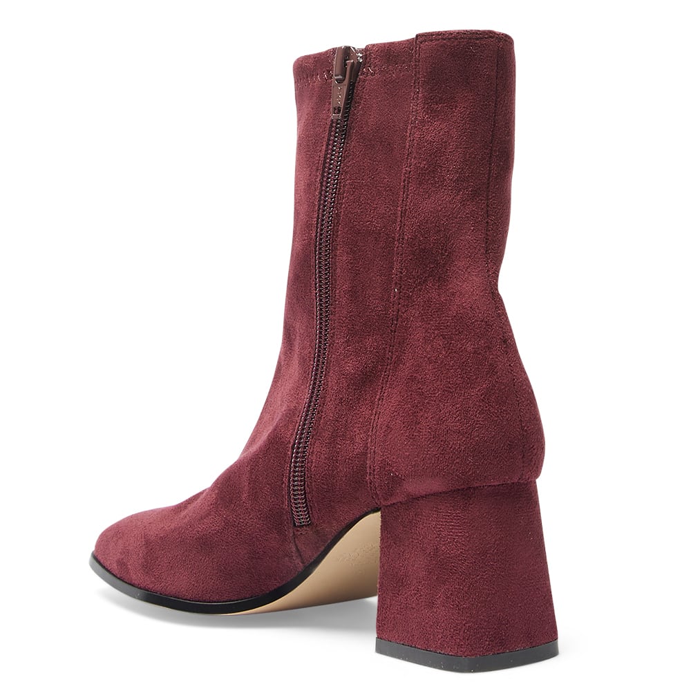 Hampton Boot in Wine Suede Stretch Suede