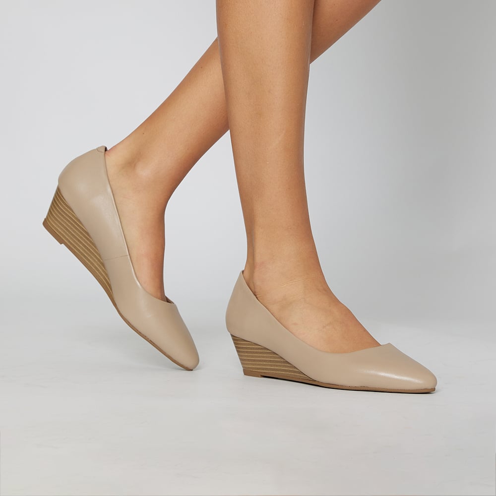 Henry Heel in Nude Leather Sandler Shoe HQ