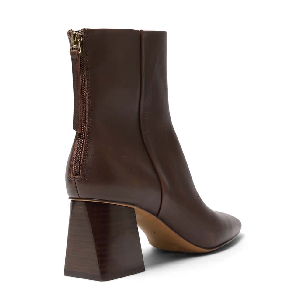 Kade Boot in Chocolate Glove Leather