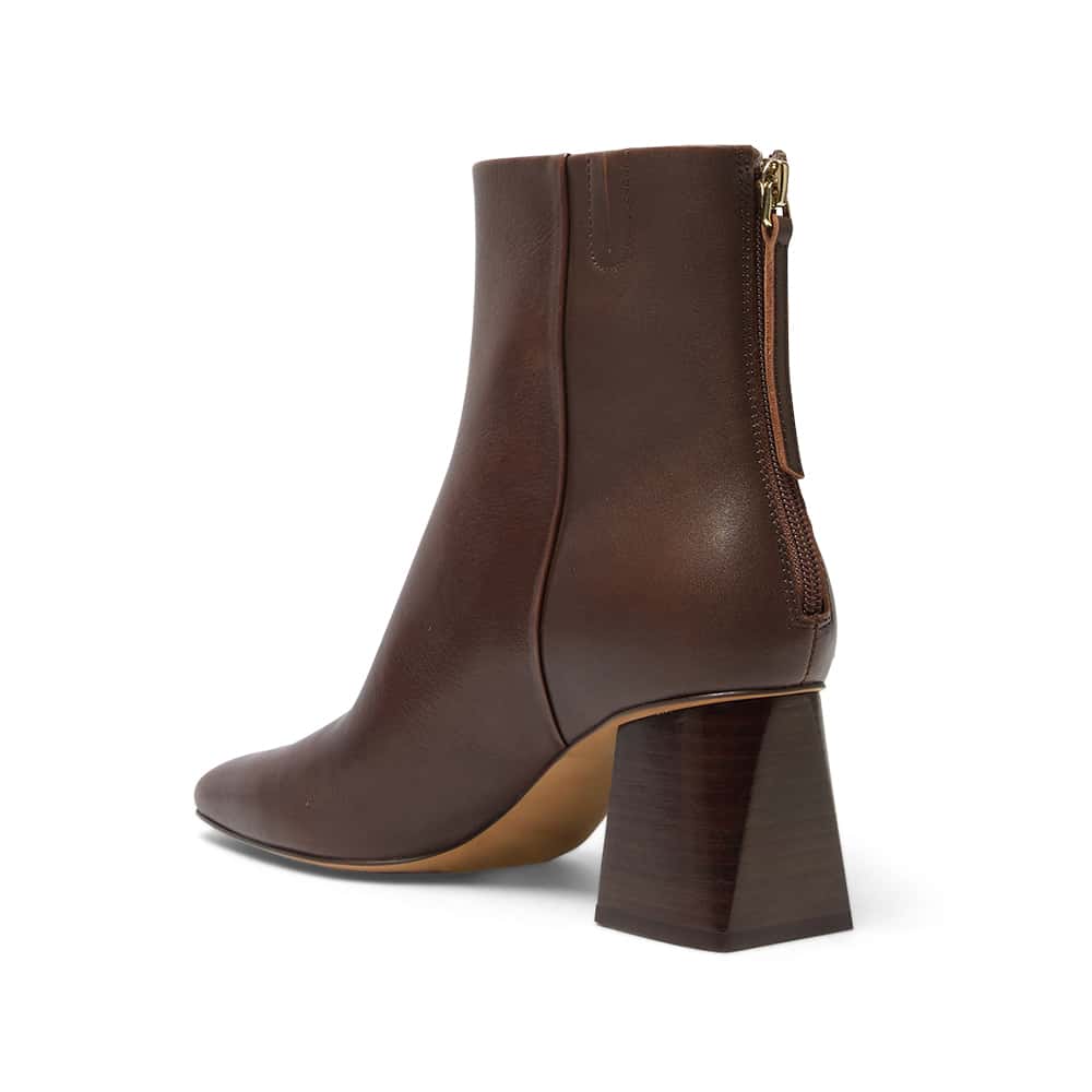 Kade Boot in Chocolate Glove Leather