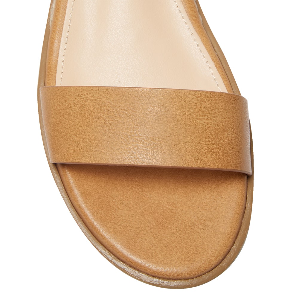 Verona Wedge in Camel Smooth