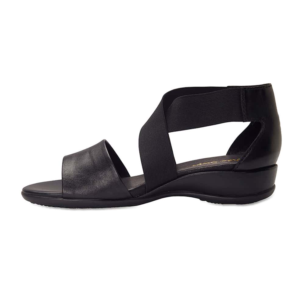 Chester Sandal in Black Leather