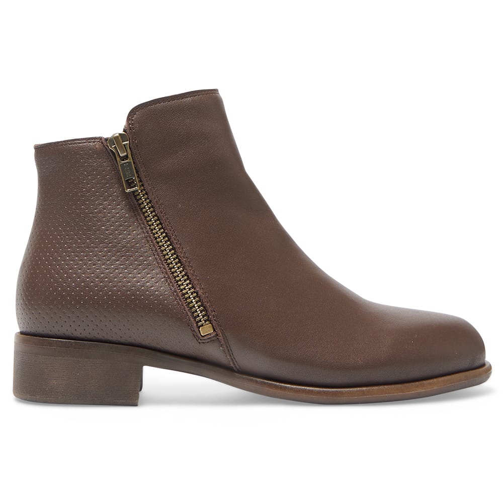 Lorenzo Boot in Brown Leather