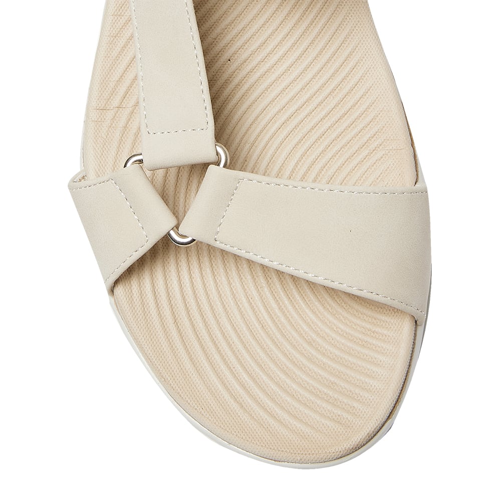 Native Sandal in Beige