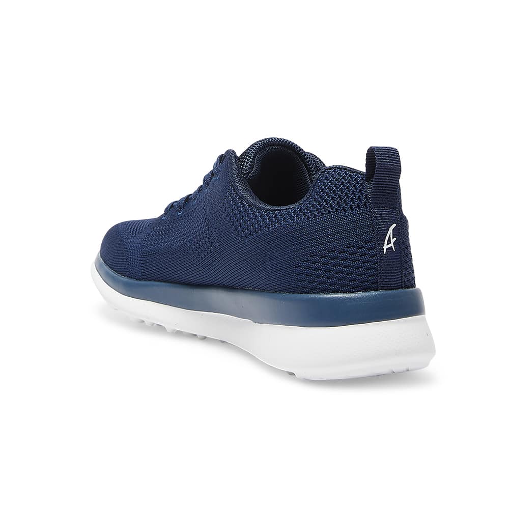 Quantum Sneaker in Navy