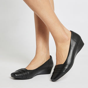 Easy Steps Saturn Heel in Black Leather