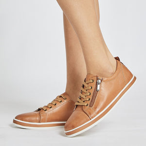 Easy Steps Whisper Sneaker in Tan Leather