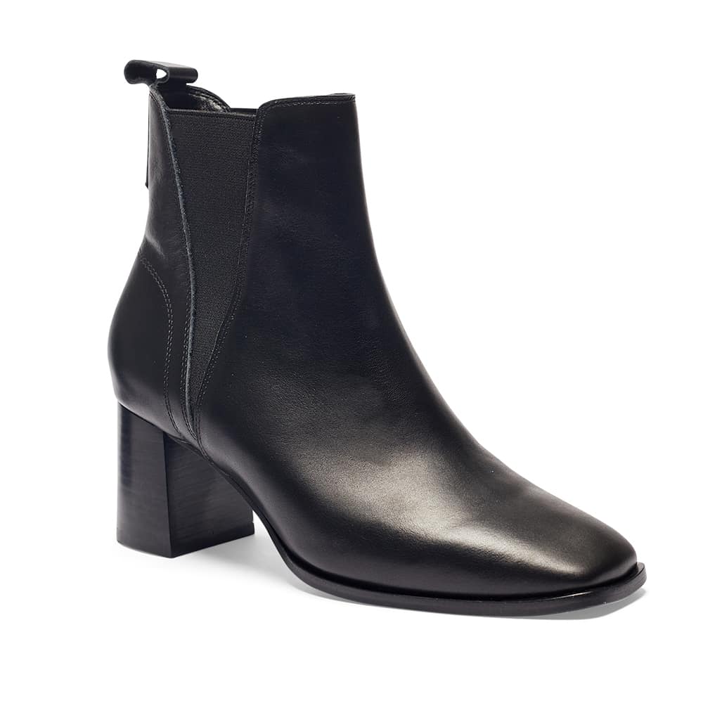 Lachlan Boot In Black Leather 