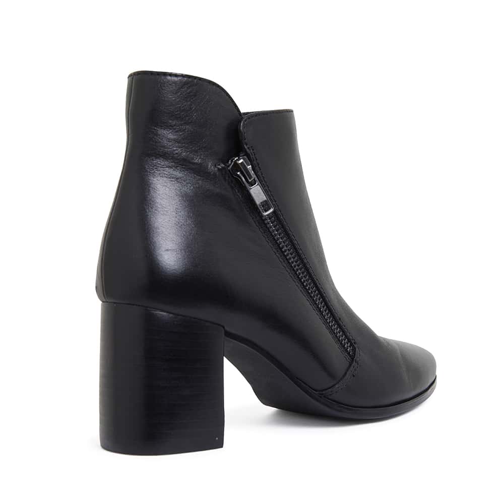 Magic Boot in Black Leather | Jane Debster | Shoe HQ