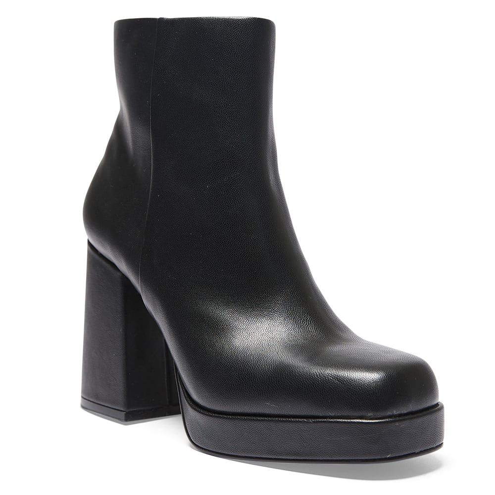 Capulet Boot in Black Smooth | Ravella | Shoe HQ