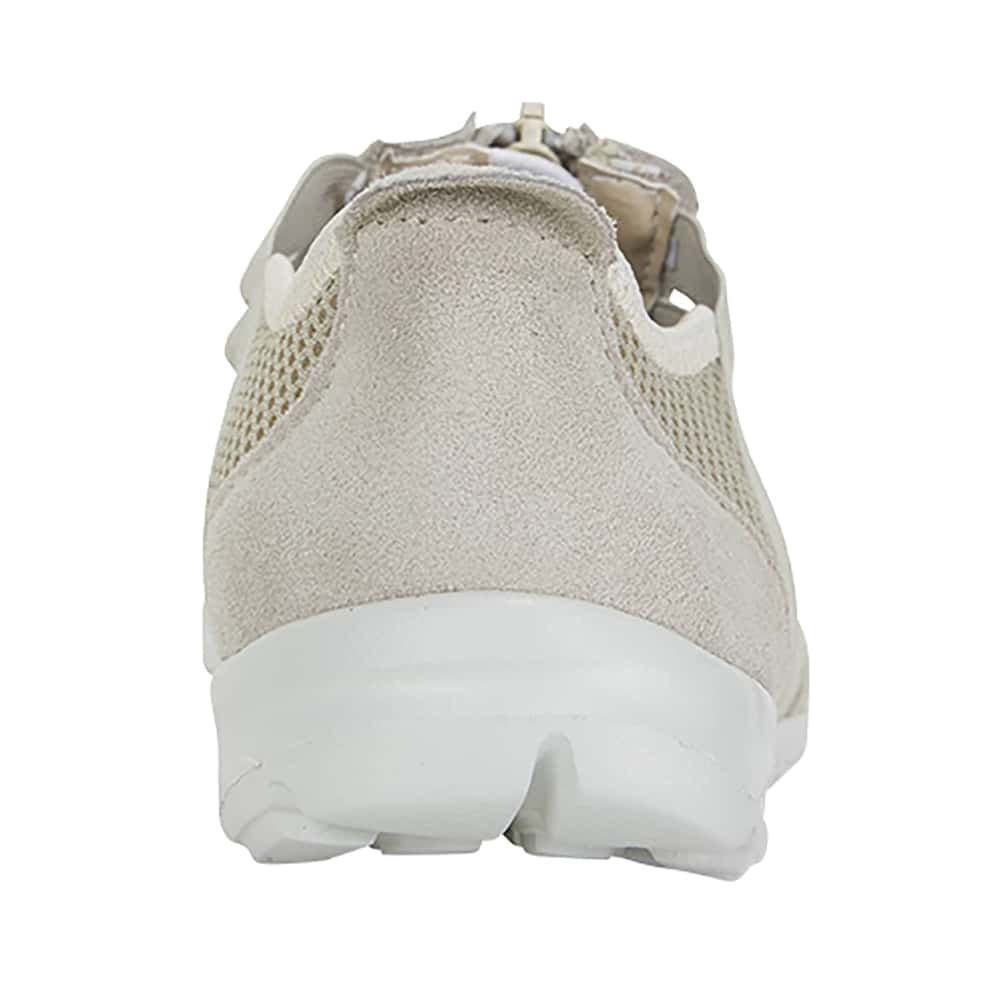 Christina Sneaker in Bone