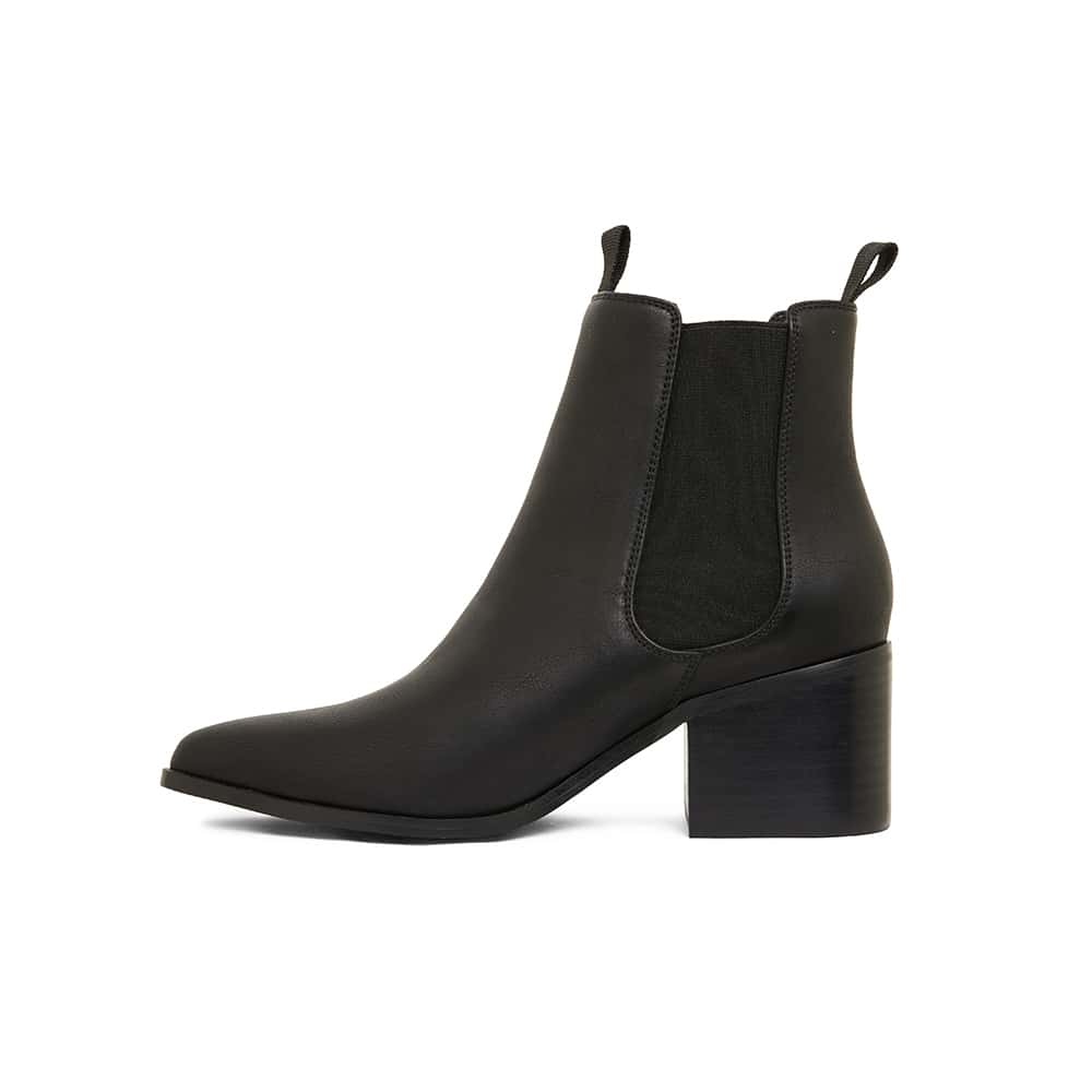 Faller Boot in Black Smooth | Ravella | Shoe HQ