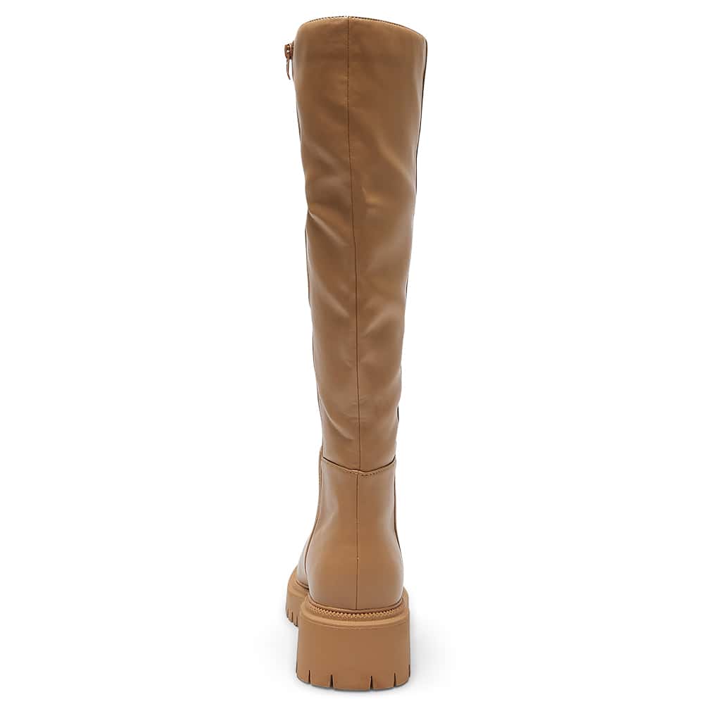 Ryan Boot in Camel Smooth