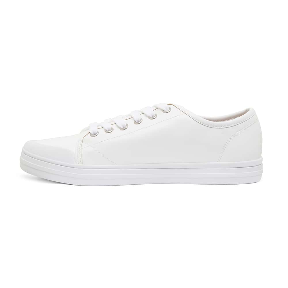 Veto Sneaker in White Smooth