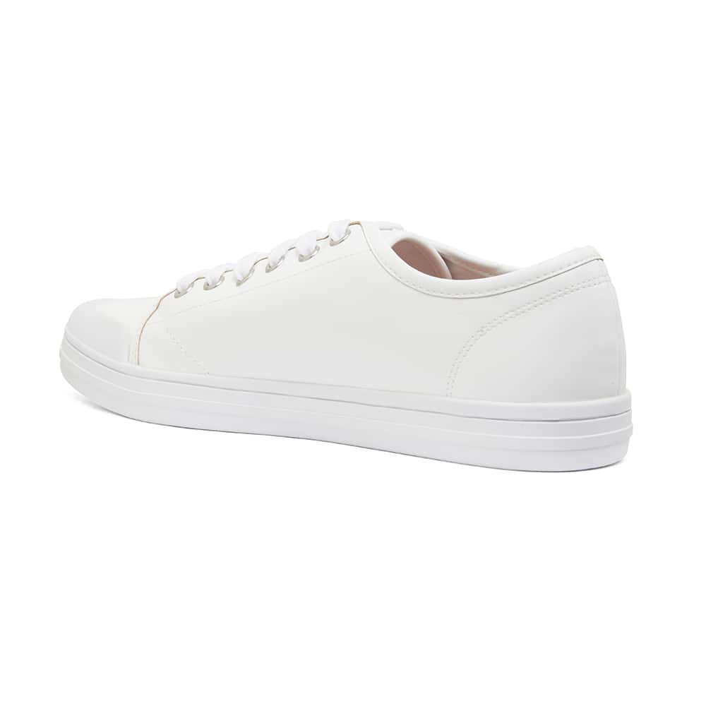 Veto Sneaker in White Smooth