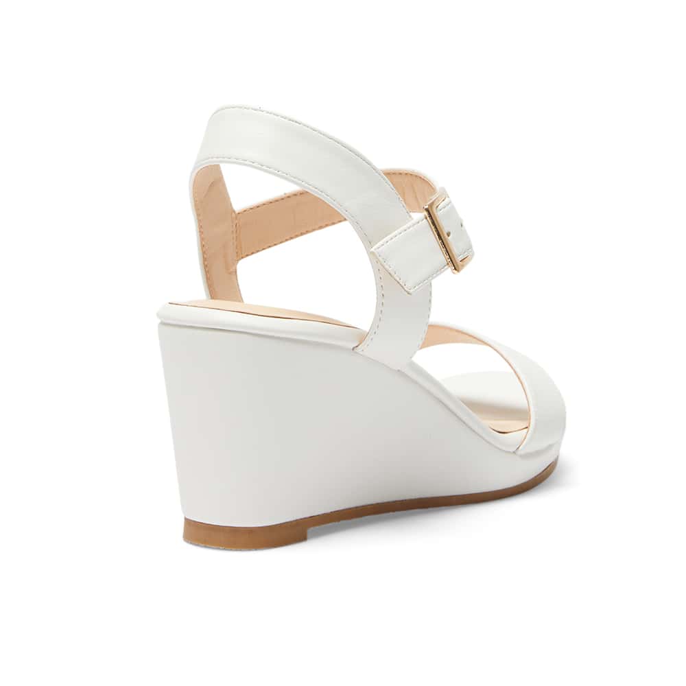 Abbey Wedge in White Smooth