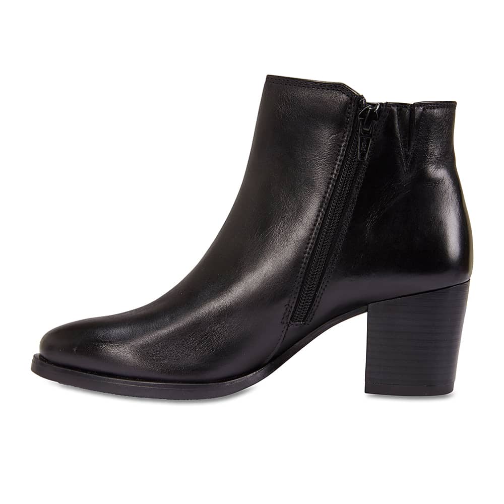 Dallas Ankle Boot in Black Leather | Sandler | Shoe HQ