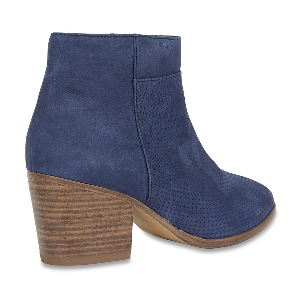 Dover Ankle Boot in Navy Nubuck Sandler Shoe HQ