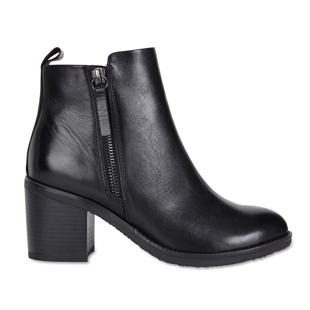 Faye Boot in Black Leather