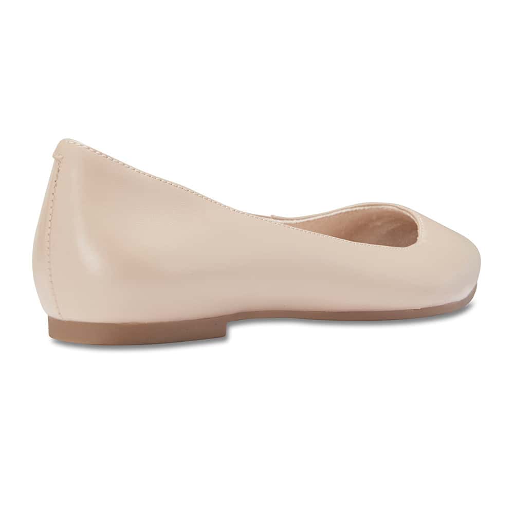 Lucia Flat in Nude Leather
