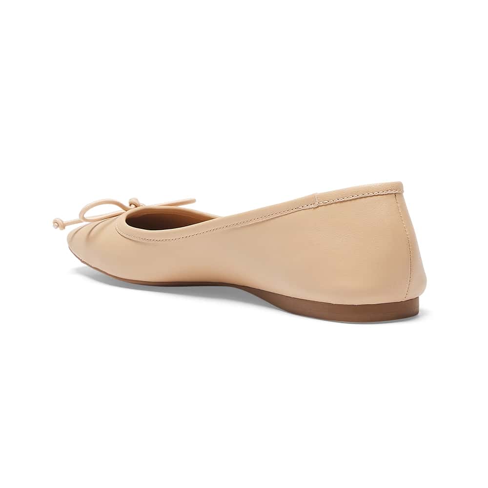 Maya Flat in Nude Leather