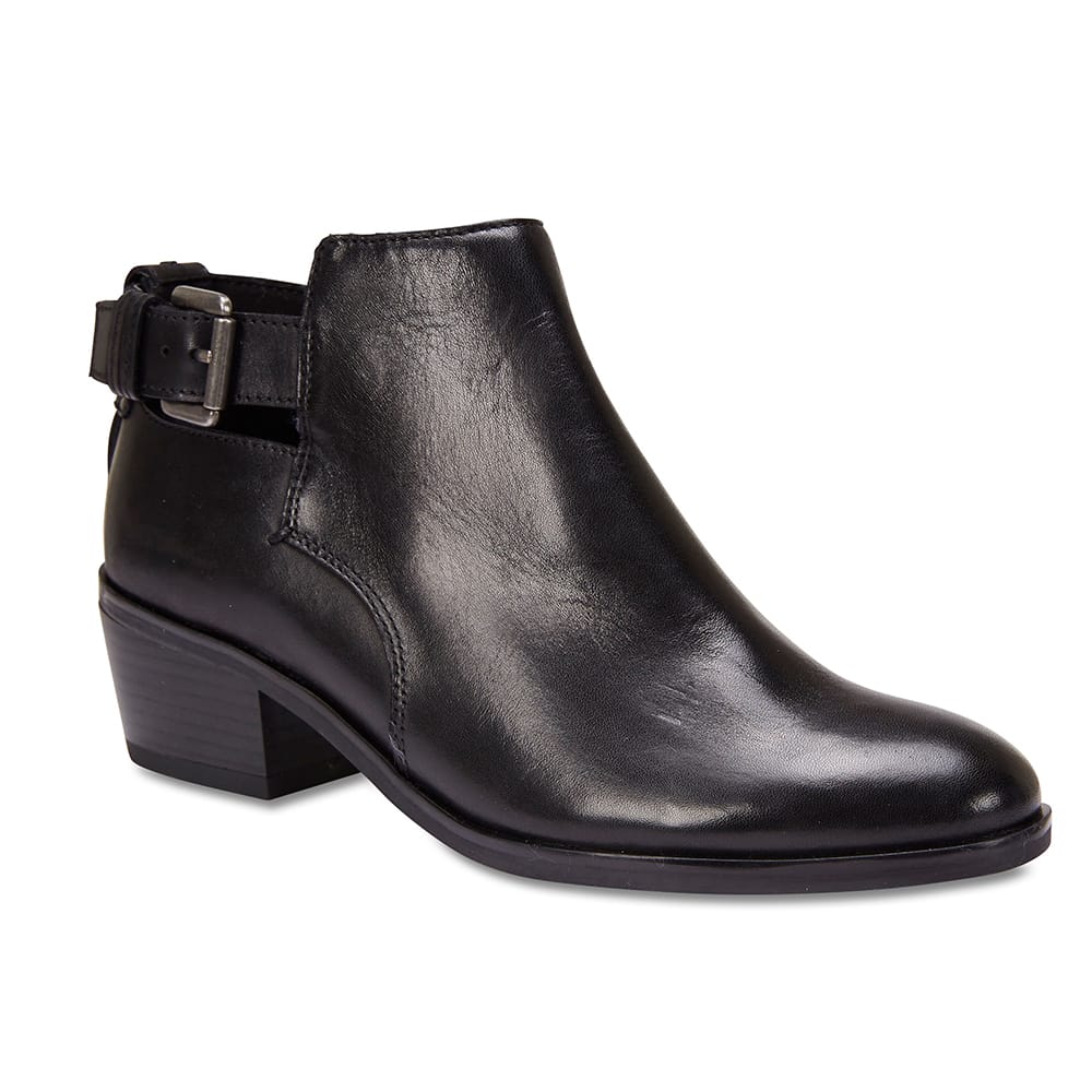 Sandler | Memphis Boot in Black Leather