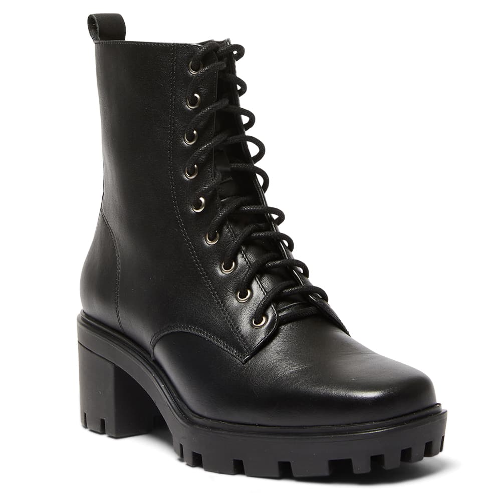 Zane Boot in Black Leather