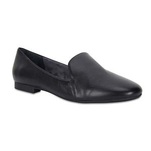 Wide Steps Castle Loafer in Black Leather