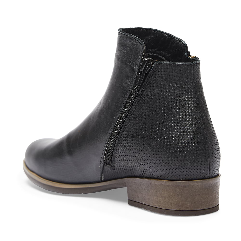 Lido Boot in Black Leather